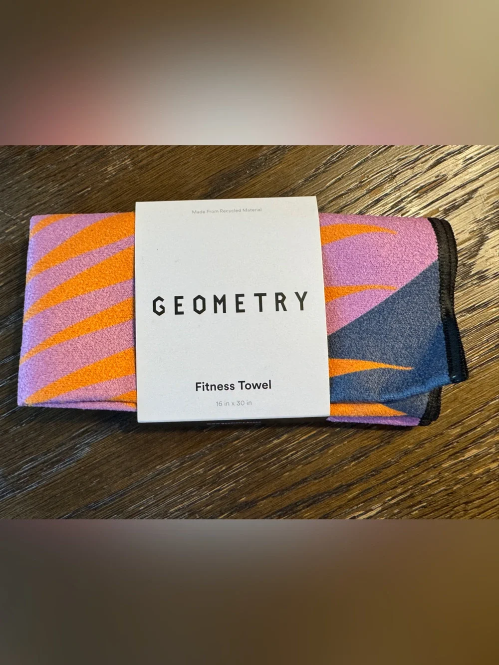NWT Geometry Fitness Towel in Tropical Summer Print